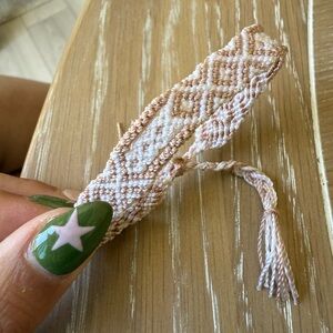 Gorjana thread bracelet